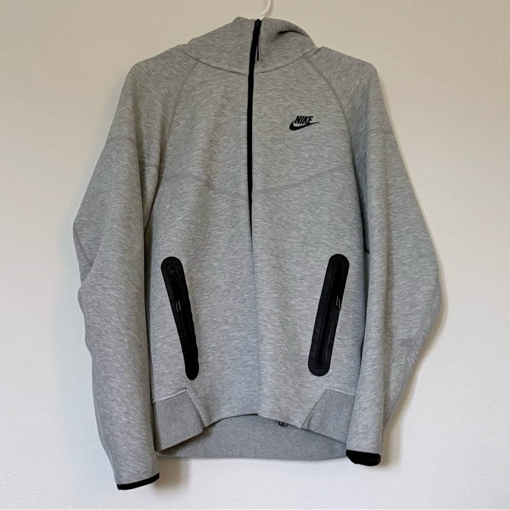 Nike Sportswear Tech Fleece Windrunner Full-Zip Hoodie Men’s Small - Grey